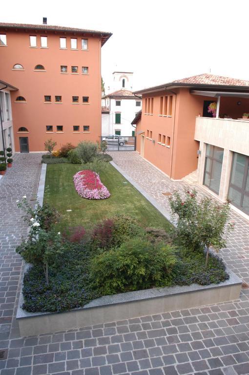 Pilgrim'S Hotel Cicognolo المظهر الخارجي الصورة