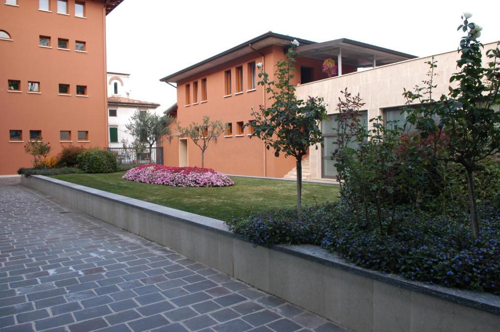 Pilgrim'S Hotel Cicognolo المظهر الخارجي الصورة
