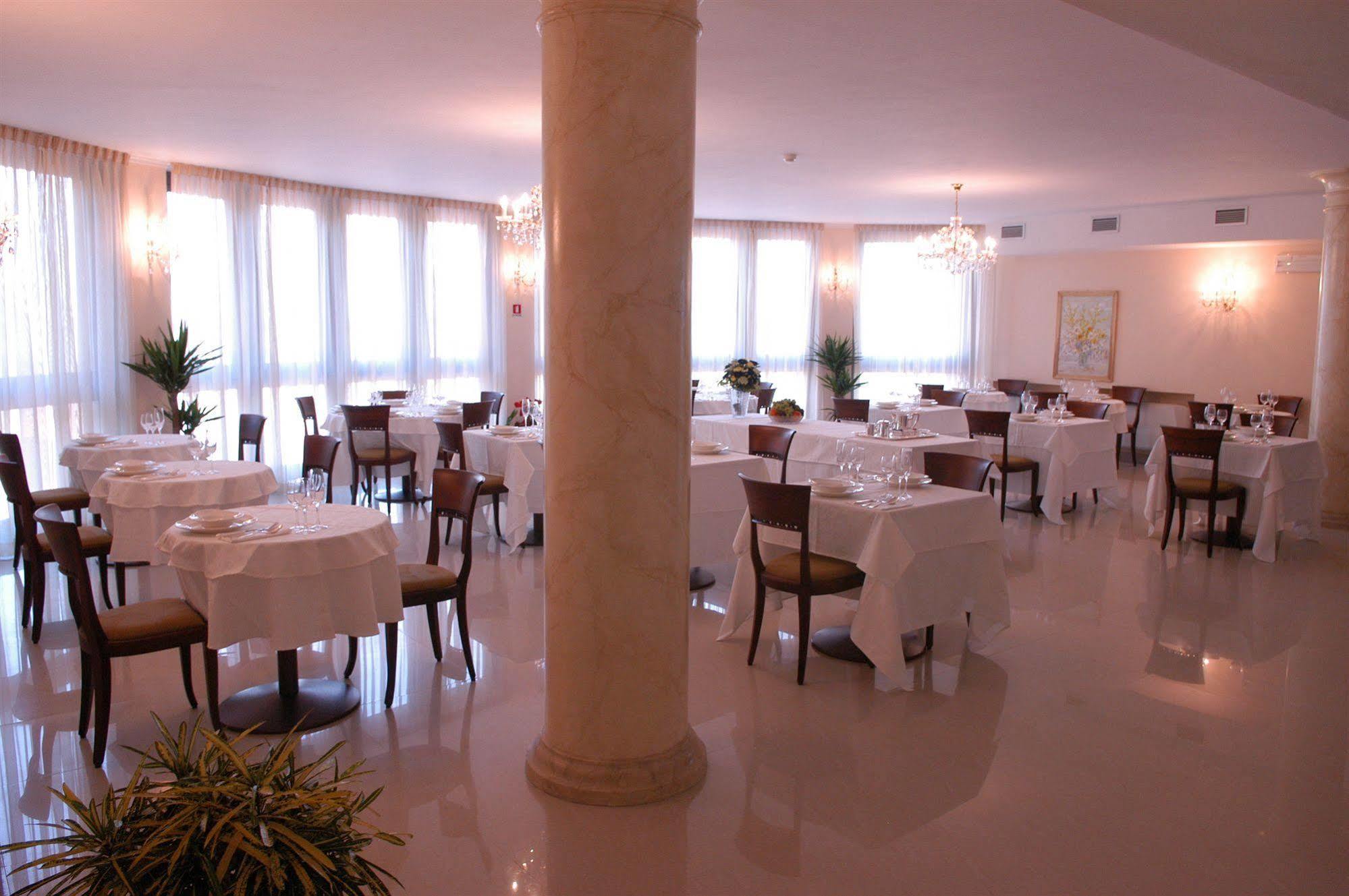 Pilgrim'S Hotel Cicognolo المظهر الخارجي الصورة
